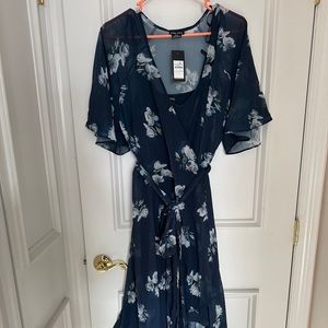 NWT City Chic maxi floral printed wrap dress, color navy bouquet